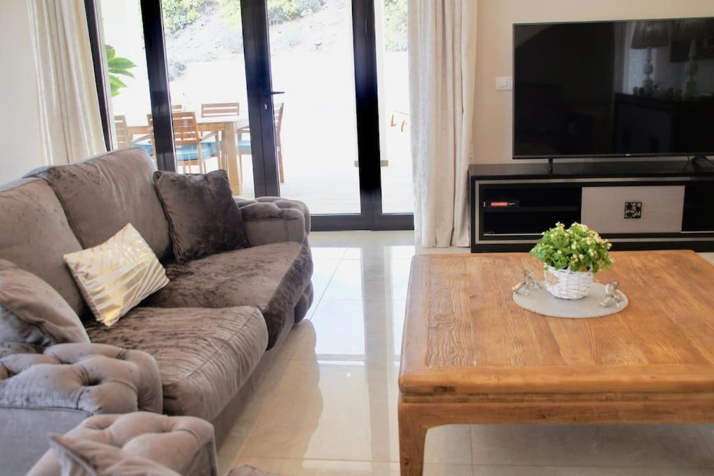 Villa Vista Bella Costa Adeje In Ruhiger Villengegend Mit Meerblick Buitenkant foto